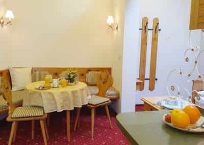 Haus Schmidt_Ferienwohnung2_Blick zur Essecke