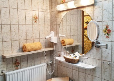 Dusche/WC FEWO im Haus Schmidt Ansicht2